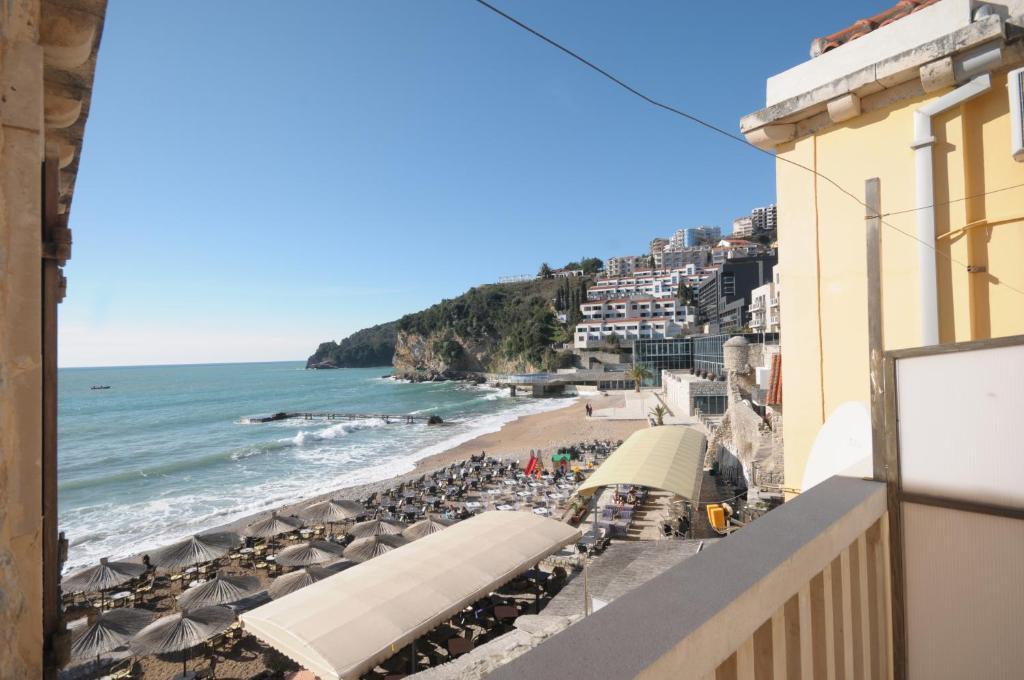 R-Club Old Town Apartments Budva Bagian luar foto