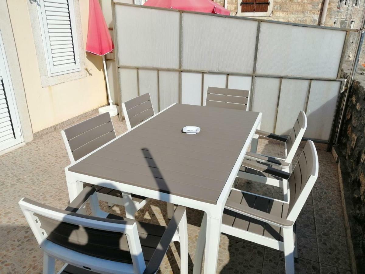 R-Club Old Town Apartments Budva Bagian luar foto